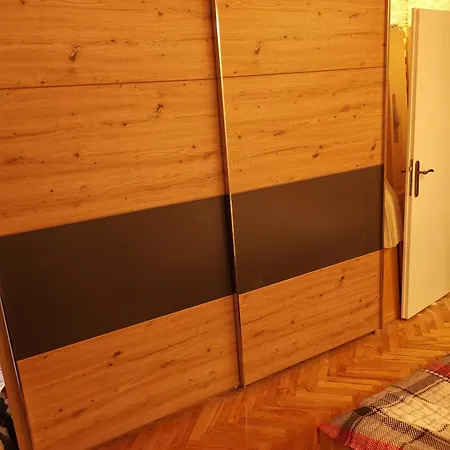 Mipilenchi Lägenhet Makarska