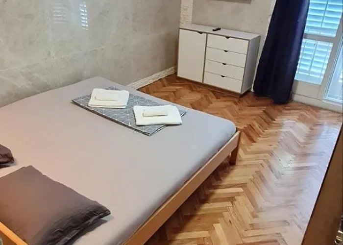 Mipilenchi * Makarska